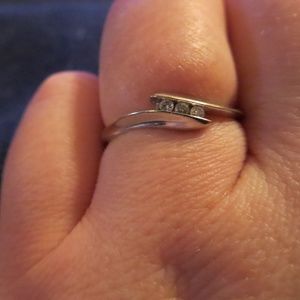 3 Stone Diamond Ring